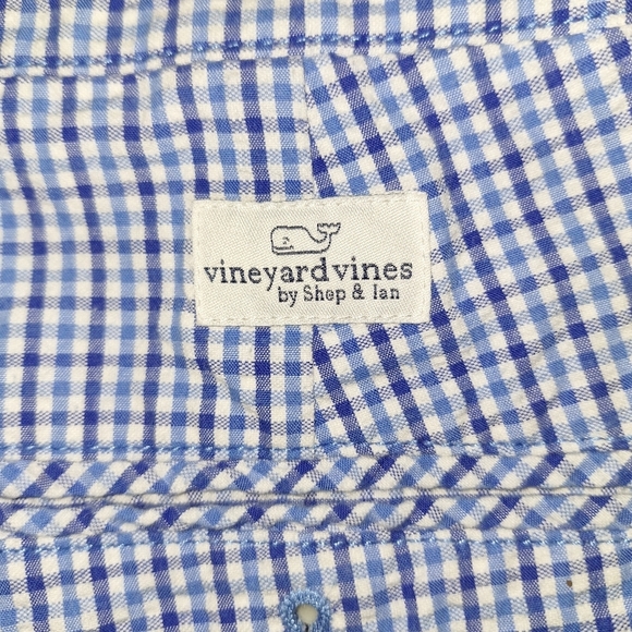 A bundle of Vineyard Vines men shorts in a size 34. Pre-loved in great shape. - Picture 3 of 16